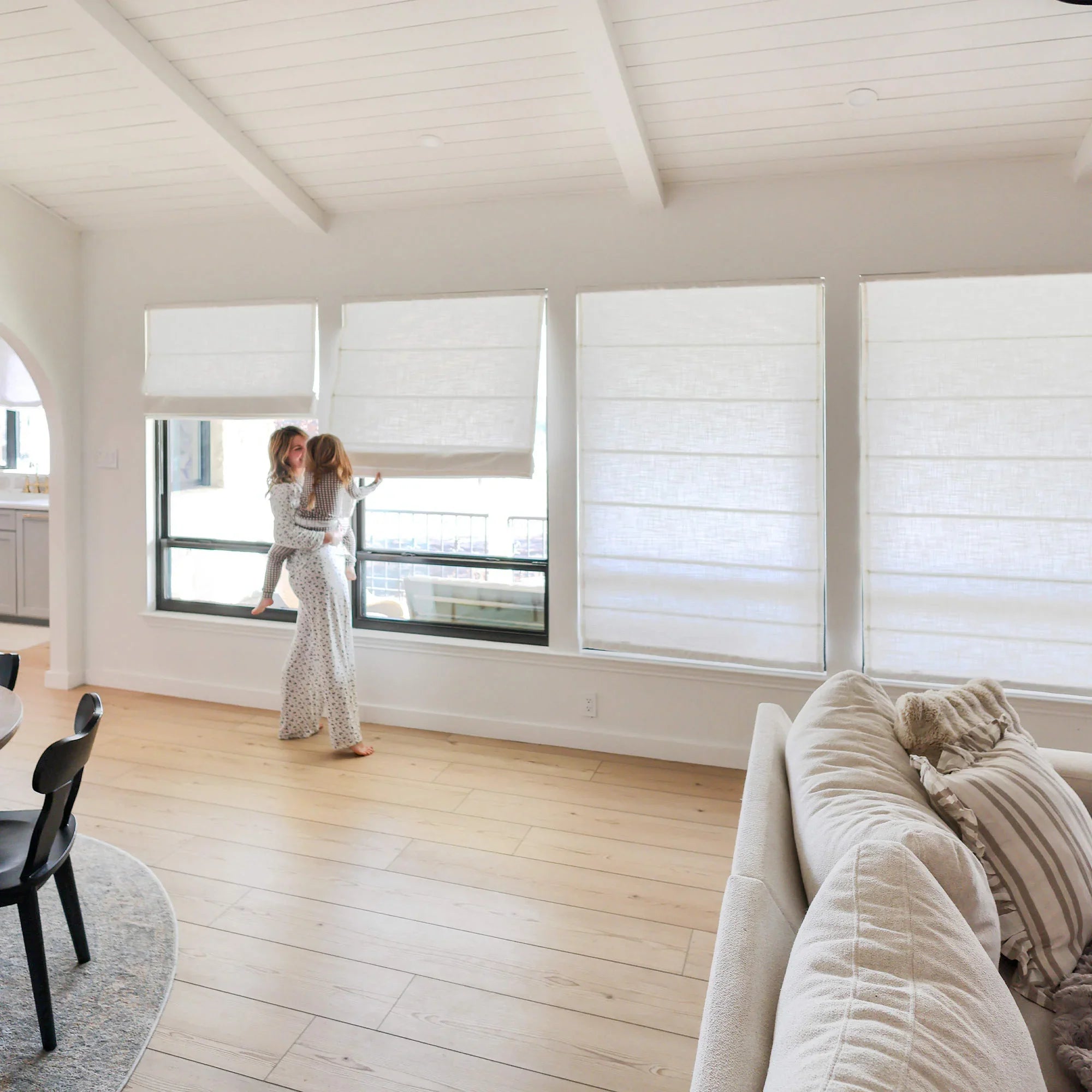 Elvonaeoly Custom Linen Roman Shades